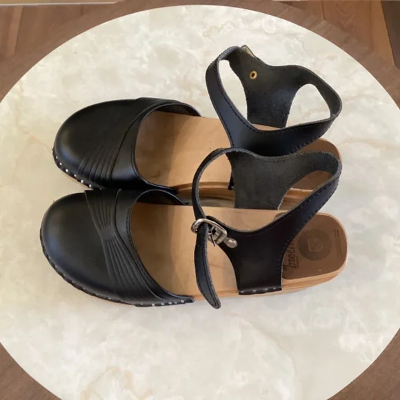 Troentorp Maryjane clogs size 7 - Picture 2 of 5